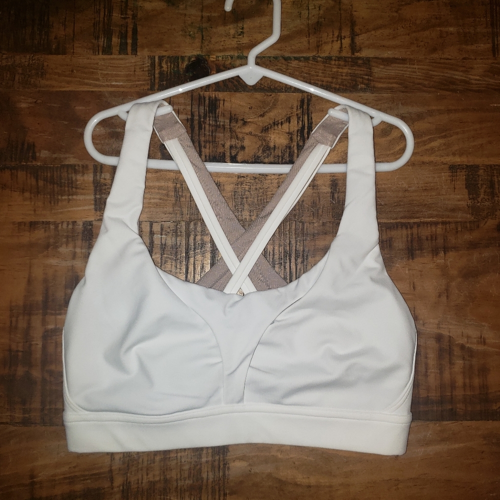Lululemon Sports Bra NWOT 4 White NWOT